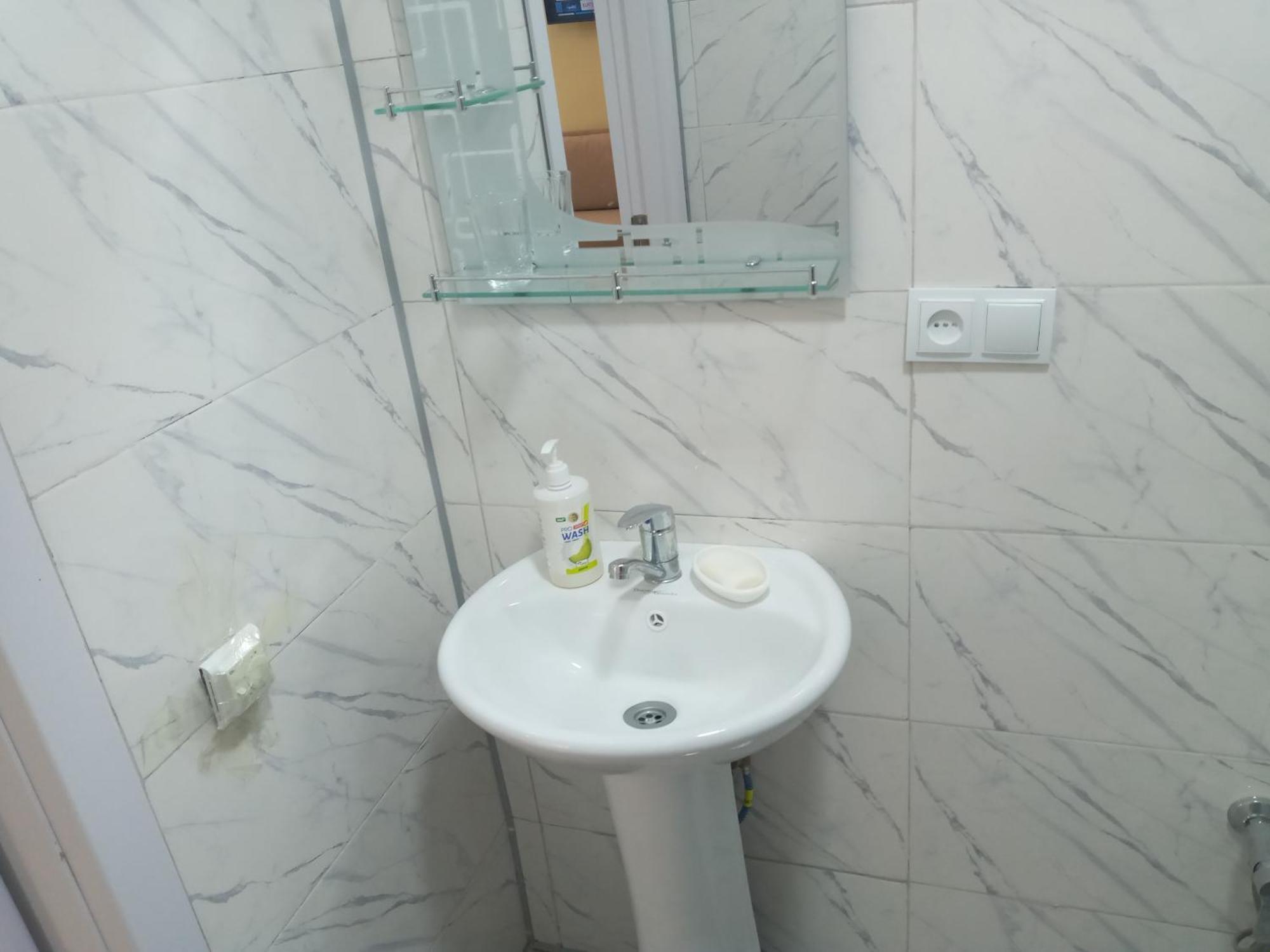 Jasmine Apartment In New Bulvar Batoemi Buitenkant foto